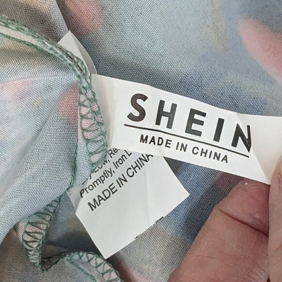 Women's SHEIN Red/Blue Floral, Long Sleeved Oversized Button Blouse; Size M - Picture 3 of 5